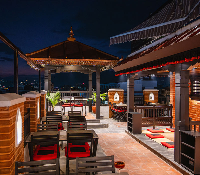 Evara Terrace Bar – Aila Bar (Rooftop Casual Dining)